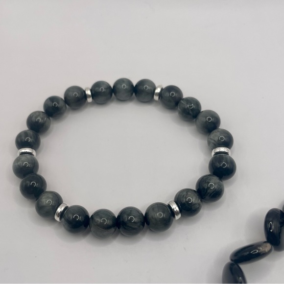 This stackable 5 bracelet set w 3 beaded 2 silver. One is adjustable 2 stretch. - Picture 11 of 11